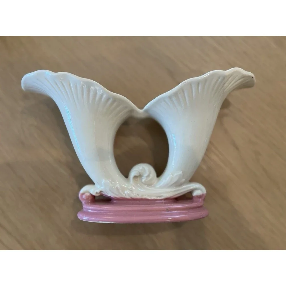 Vintage Light Pink Double Cornucopia - 5-1/2" Tall - Gloss Finish - Picture 2 of 8